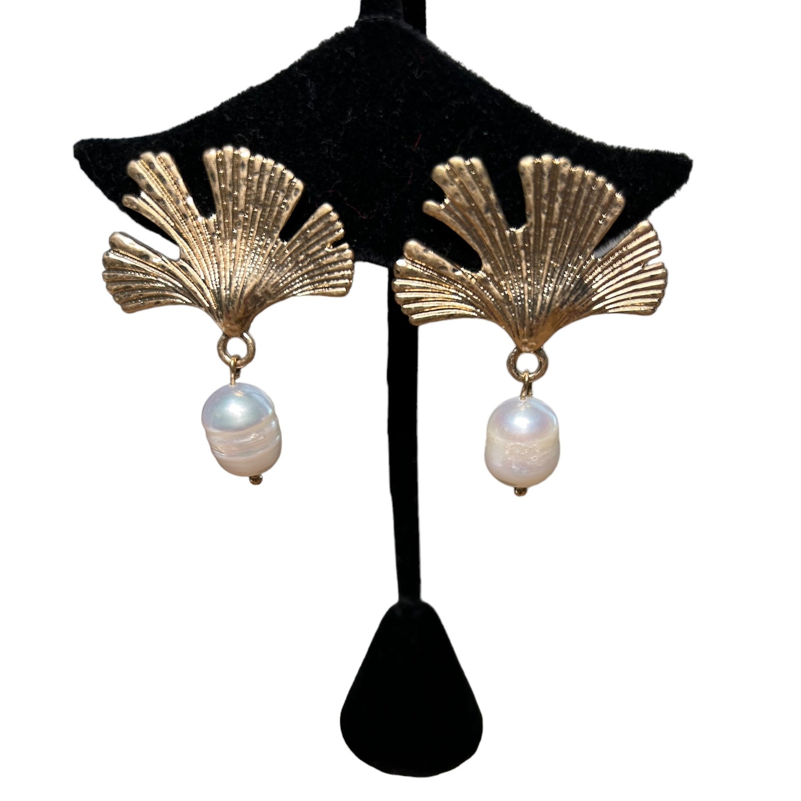 Canvas Brand London Gingko Leaf And Faux Pearl Drop Earrings In Gold Tone Euc